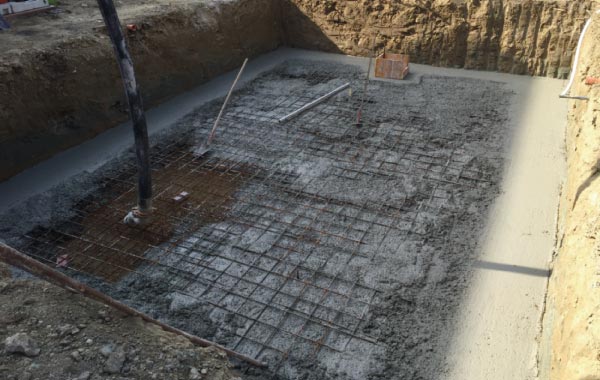 Costruire piscina interrata: basamento